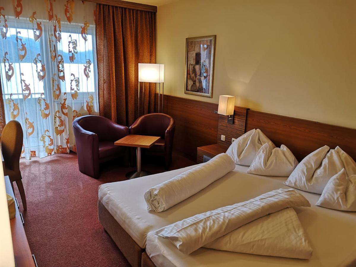 Hotel Attersee Seewalchen Exterior foto